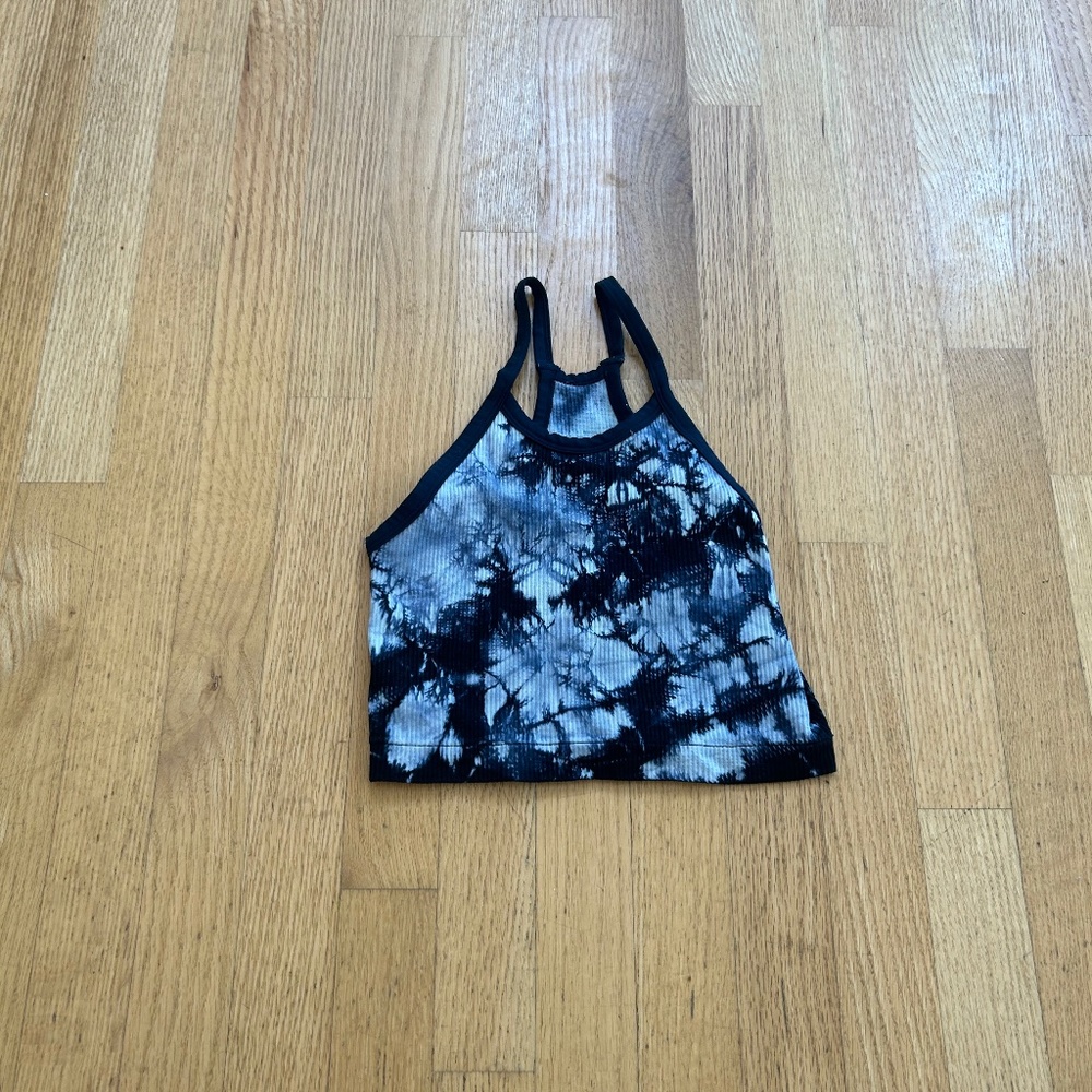 sports bra/crop top size xs